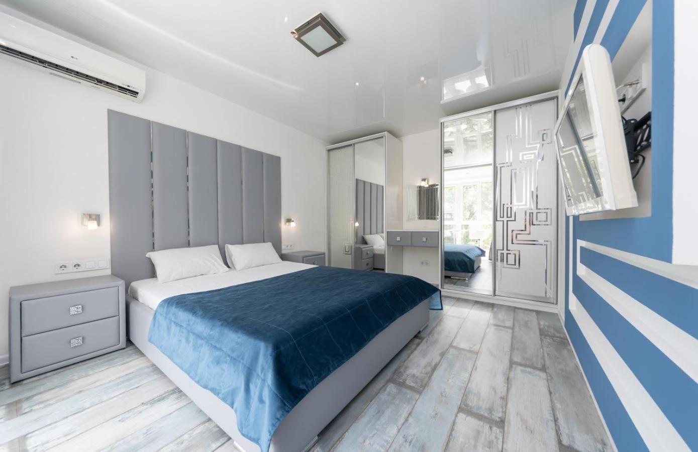 Flat24 On Lesi Ukrainki 3 Leilighet Kiev Eksteriør bilde
